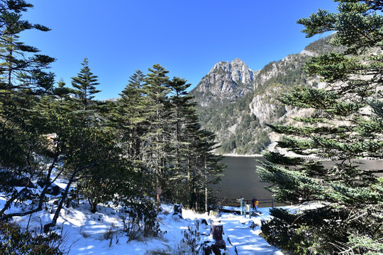 凉山螺髻山风光