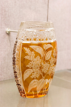 橘黄套色水晶玻璃花瓶