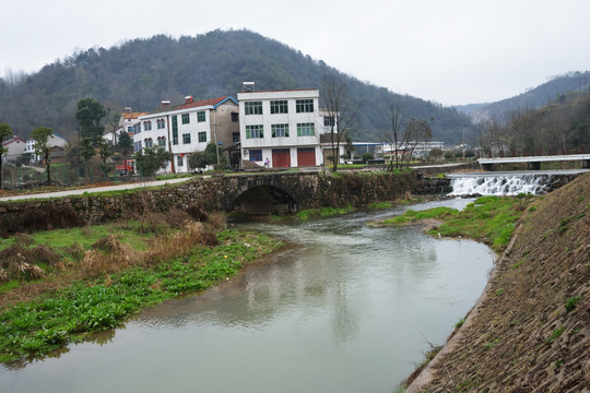 水沟 山洪沟 沟渠