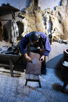 皮货加工 传统工艺 雕塑艺术