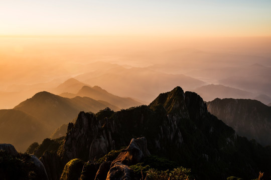 日出 群山