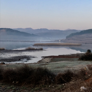 沼泽湖