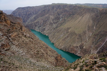 青海海南州龙羊峡水库峡谷