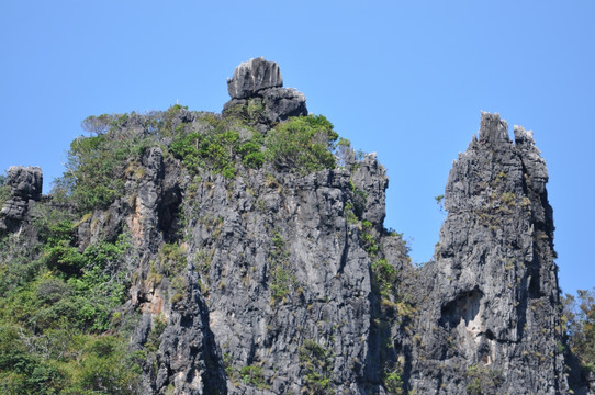 普吉岛蓝天碧海海岛山