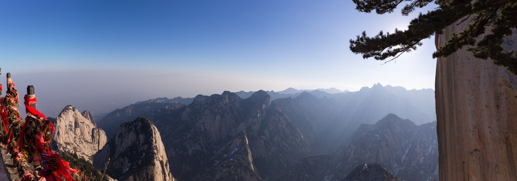 险峻奇雄 华山雄风