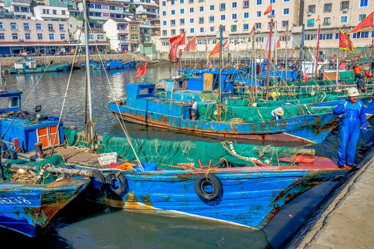 海边 渔村 渔船 码头
