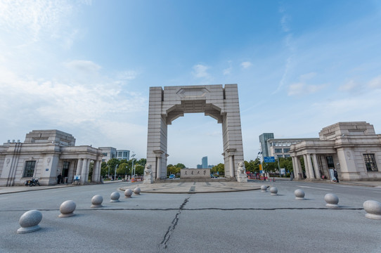 上海交通大学