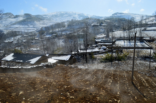 乡村雪景