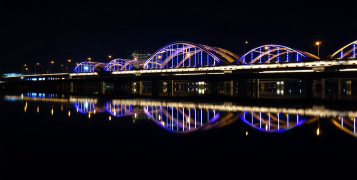 广运大桥夜景