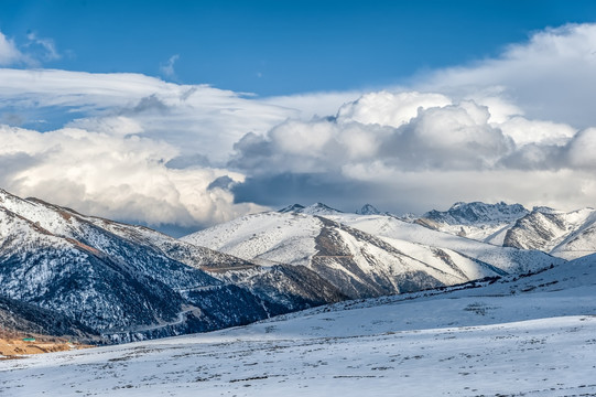 云南德钦白茫雪山