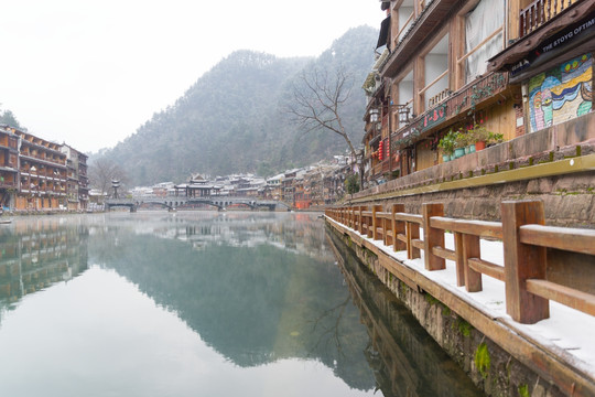 凤凰古城 风桥 沱江风景