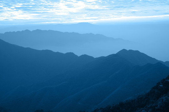 山脉 大山