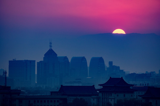 北京北海公园夜景