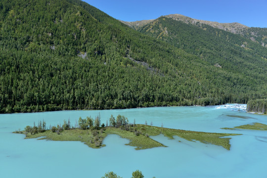 喀纳斯湖卧龙湾