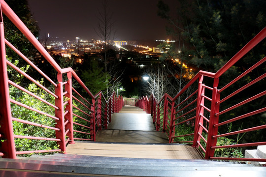 玉溪柴家山夜景