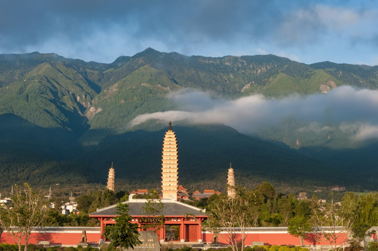 大理崇圣寺三塔