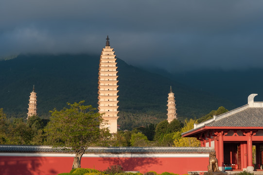 大理崇圣寺三塔