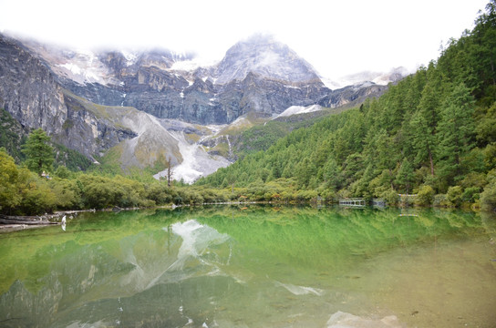 亚丁城景