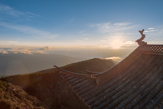 大理宾川鸡足山日出