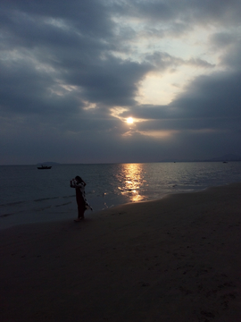 海边暮色夕阳 三亚湾海边风景