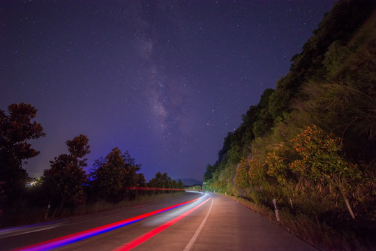 公路星空