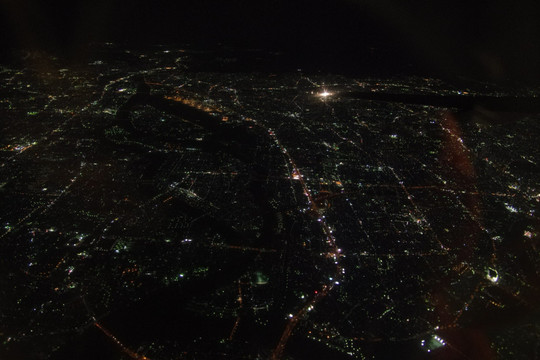 日本夜景上空