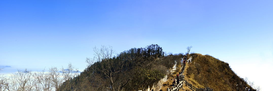 西岭雪山日月坪 云海 栈道