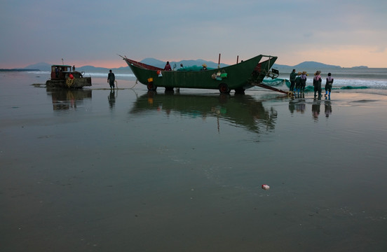 南海捕鱼 海边晨曦 大海风景