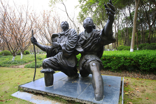 上海大学古人雕塑