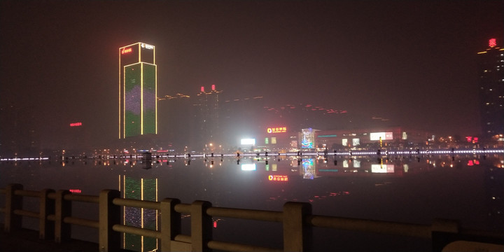 开元湖夜景