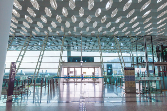 深圳宝安国际机场出入口