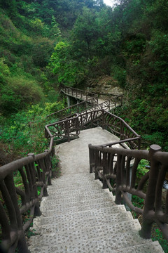 山涧栈道