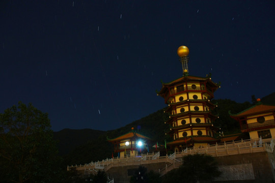 肇庆将军山风光夜景