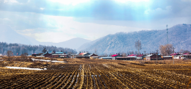 山村远山