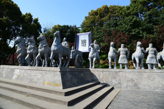 三国演义人物雕像