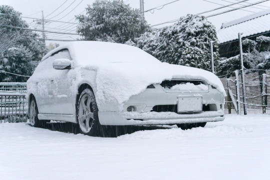 车身 积雪