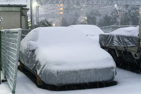 车身 积雪