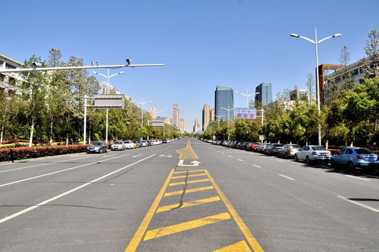 城市马交通 街道 大道