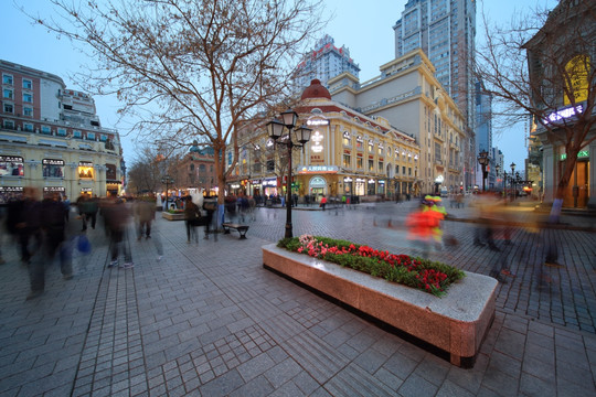 欧式建筑 哈尔滨中央大街全景