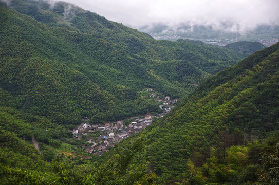 四明山
