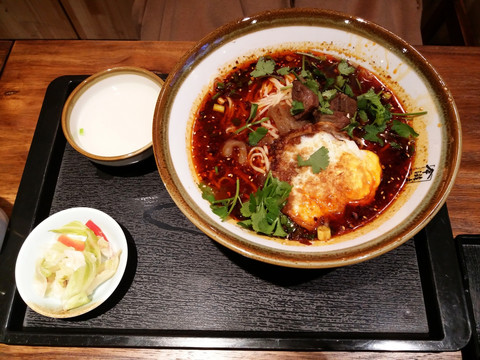 重庆牛肉面  麻辣牛肉面