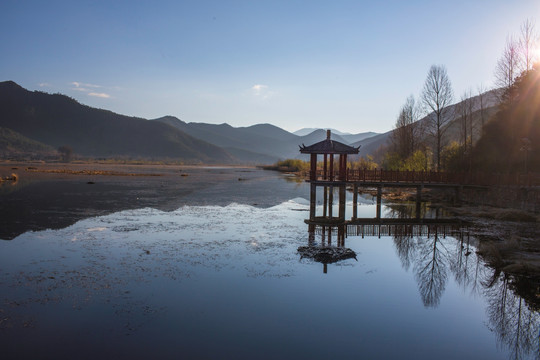 泸沽湖的早晨