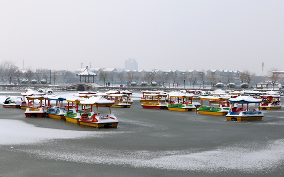 雪后包公湖