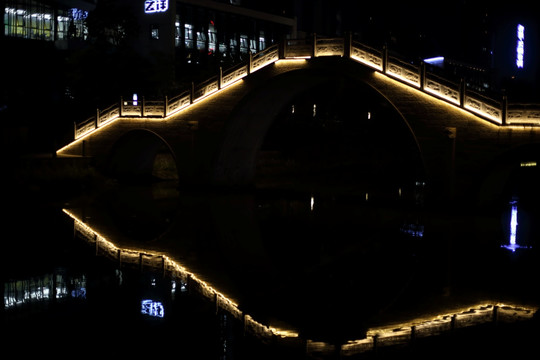 梦想小镇夜景