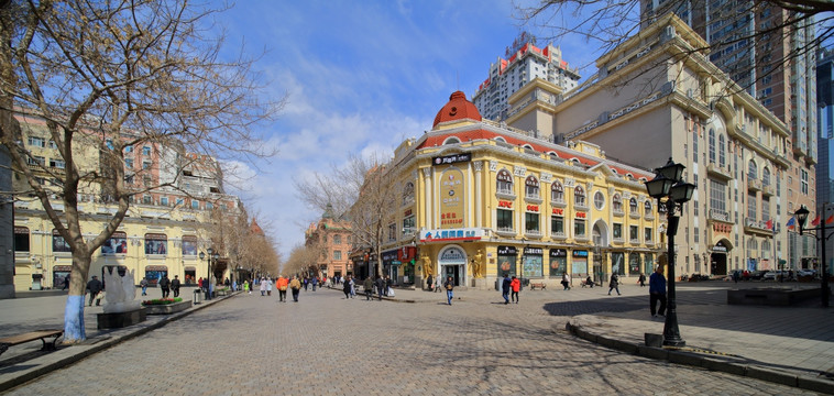 欧式建筑 哈尔滨中央大街全景