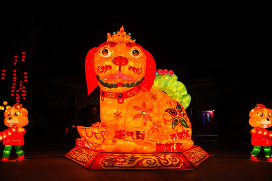 鞍山玉佛寺灯展生肖狗夜景