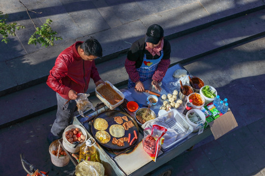 路边的早点摊 夫妻店 早点