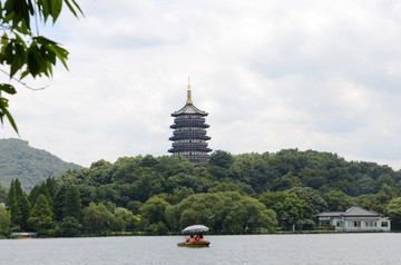 雷锋塔