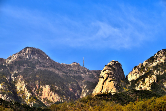 群山山峰