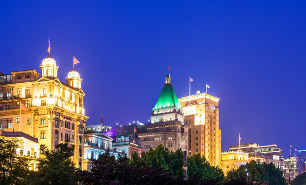 上海外滩老建筑夜景 外滩老建筑